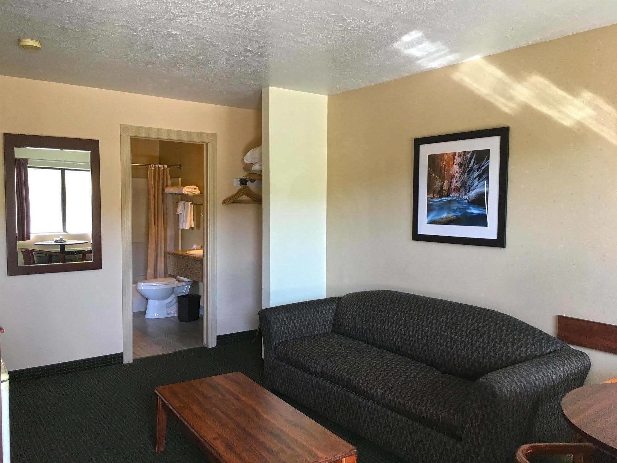 America'S Best Inn & Suites Saint George Exterior foto